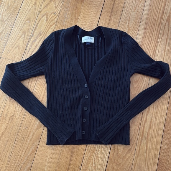Universal Thread Black Ribbed Knit Top - Picture 1 of 3